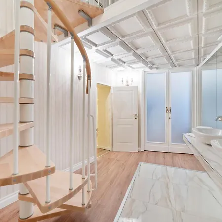 Pantheon Escape Apartment *