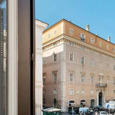 Apartment Pantheon Escape Rome