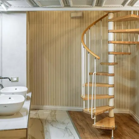 Apartment Pantheon Escape *