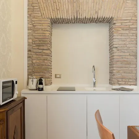 Pantheon Escape Apartment