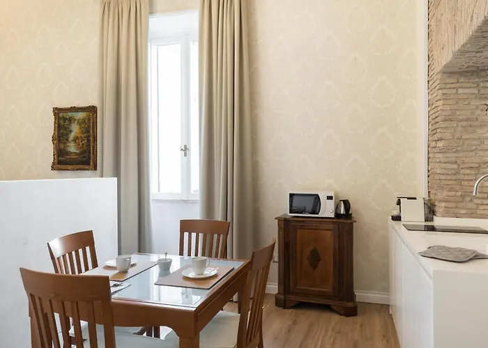 Pantheon Escape * Rome