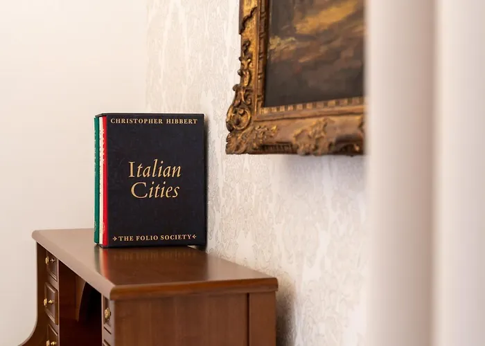 Pantheon Escape * Rome