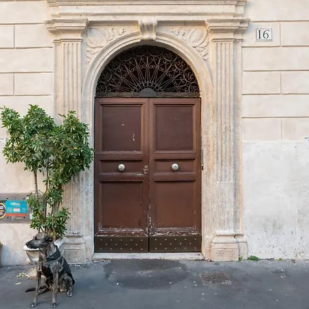 Pantheon Escape Lägenhet *