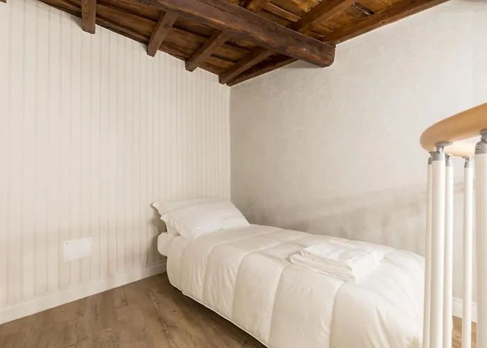 Pantheon Escape * Roma